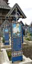 Vrolijk Kerkhof (Vesel Cimitrul) Sapanta / Roemeni: Het kruis van de kruisenschilder