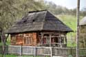 Huis met planken dak Barsana / Roemeni: 