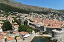 Zicht op stad vanuit Lovrijenac Dubrovnik in Dubrovnic / KROATI: 