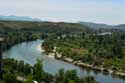 Zicht op Neretva rivier Pocitelj in Capljina / Boznie-Herzegovina: 