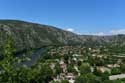 Zicht op Neretva rivier Pocitelj in Capljina / Boznie-Herzegovina: 