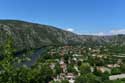 Zicht op Neretva rivier Pocitelj in Capljina / Boznie-Herzegovina: 