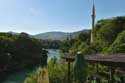 Vue sur Neretva Rivire et ville Mostar / Bosnie-Herzegovina: 