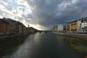 Fiume Arno Rivier Firenze / Italië: 