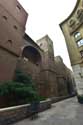 Roman Wall and Defense Towers Barcelona / Spain: 