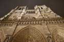 Onze-Lieve-Vrouwekathedraal (Notre Dame) Parijs in Paris / FRANKRIJK: 