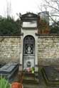 Family Monnier Grave Paris / FRANCE: 