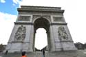 Arc de Triomphe Parijs in Paris / FRANKRIJK: 