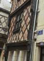 Maison de Coin  Pan de Bois Chinon / FRANCE: 